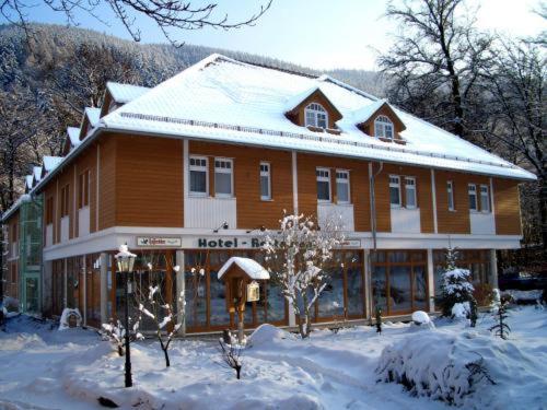 Kurpark Flair Hotel Im Ilsetal 일젠부르크 외부 사진